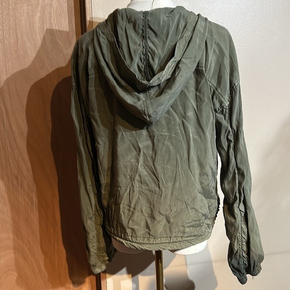 Marrakech Utility Jacket in Olive Green - Picture 2 of 3